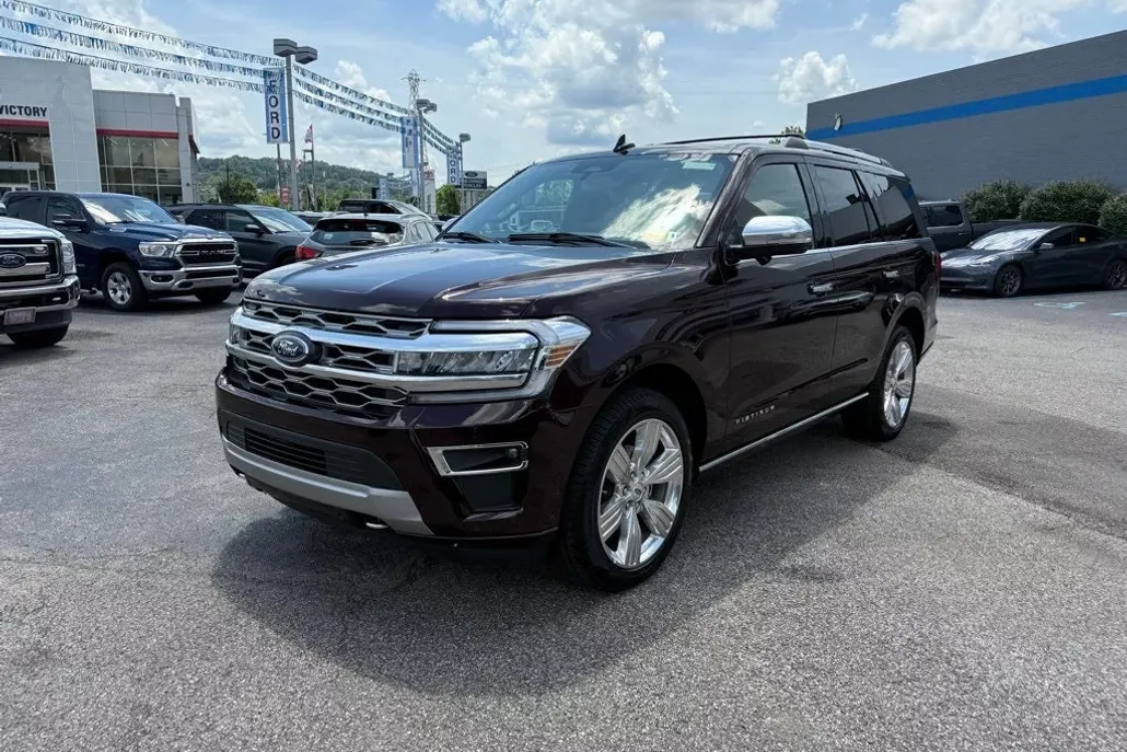 2024 Ford Expedition Platinum photo 1