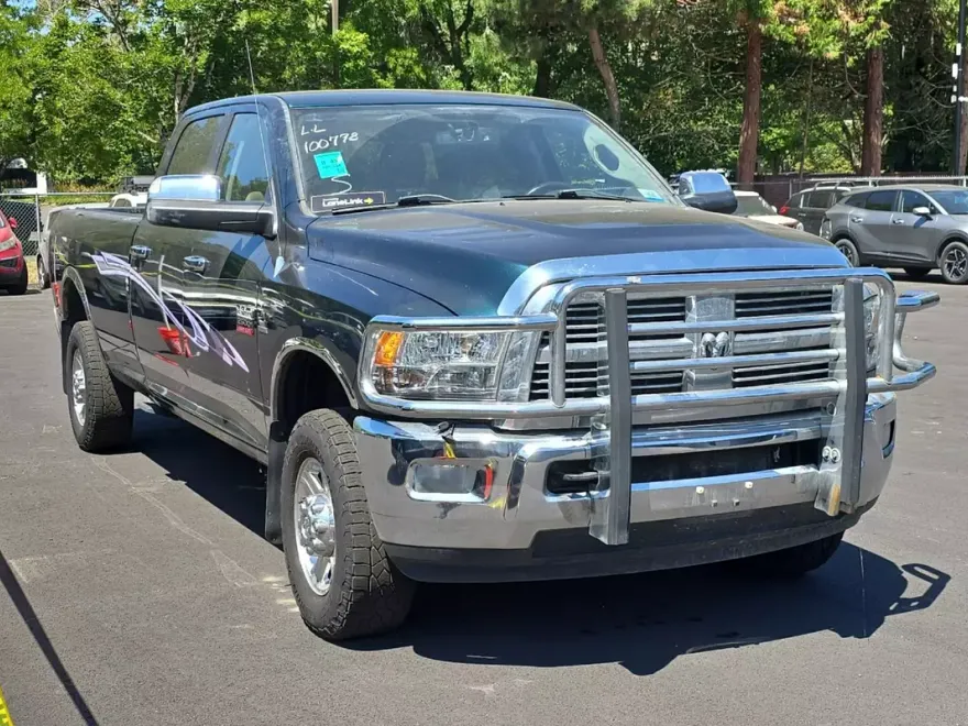 2011 Ram 2500 Laramie photo 1