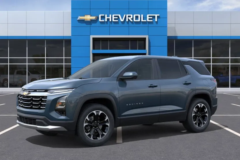 2026 Chevrolet Equinox LT photo 1