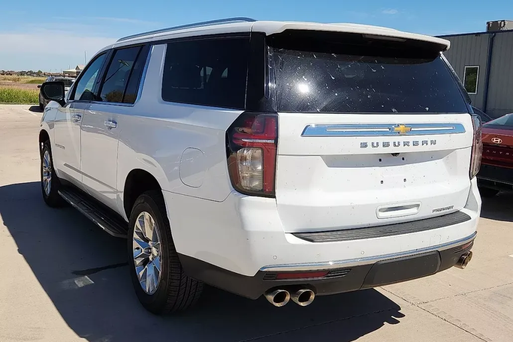 2023 Chevrolet Suburban Premier photo 1