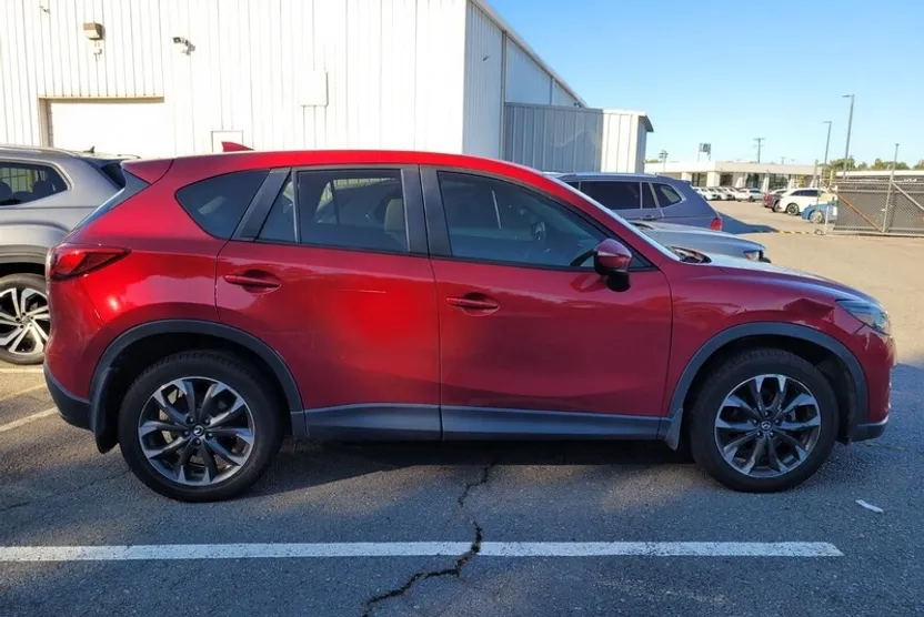 2016 Mazda CX-5 Grand Touring photo 1