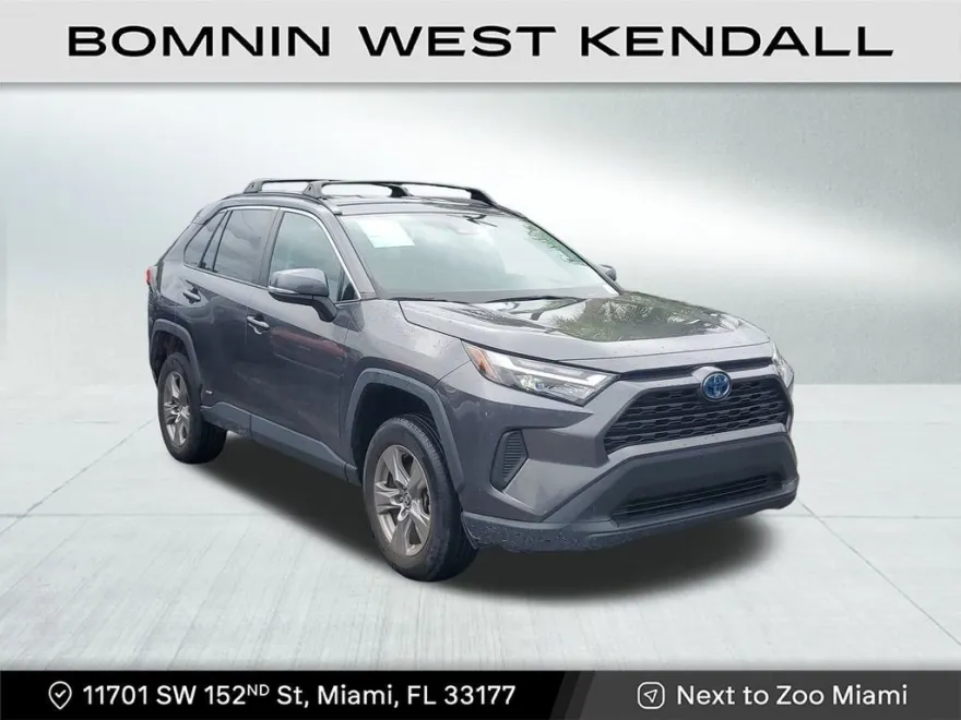 2022 Toyota RAV4 Hybrid XLE photo 1