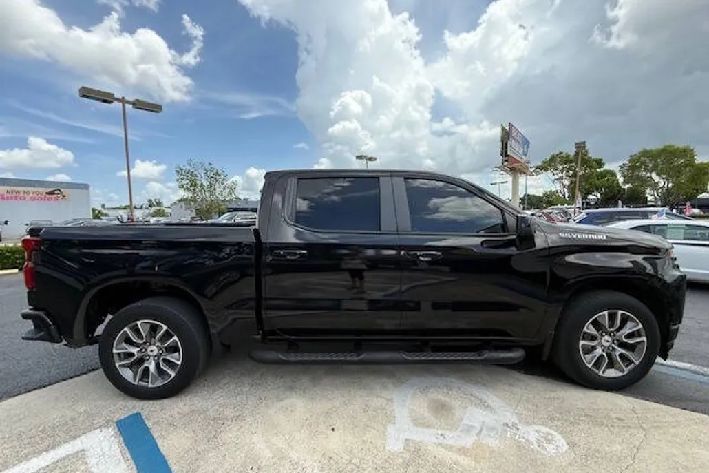 2019 Chevrolet Silverado 1500 RST photo 1