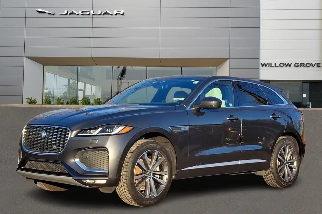 2025 Jaguar F-PACE R-Dynamic S P250 photo 1