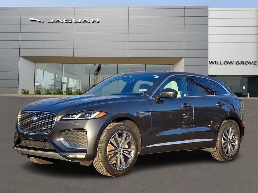 2025 Jaguar F-PACE R-Dynamic S P250 photo 1