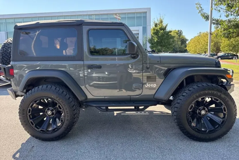 2018 Jeep Wrangler Sport photo 1