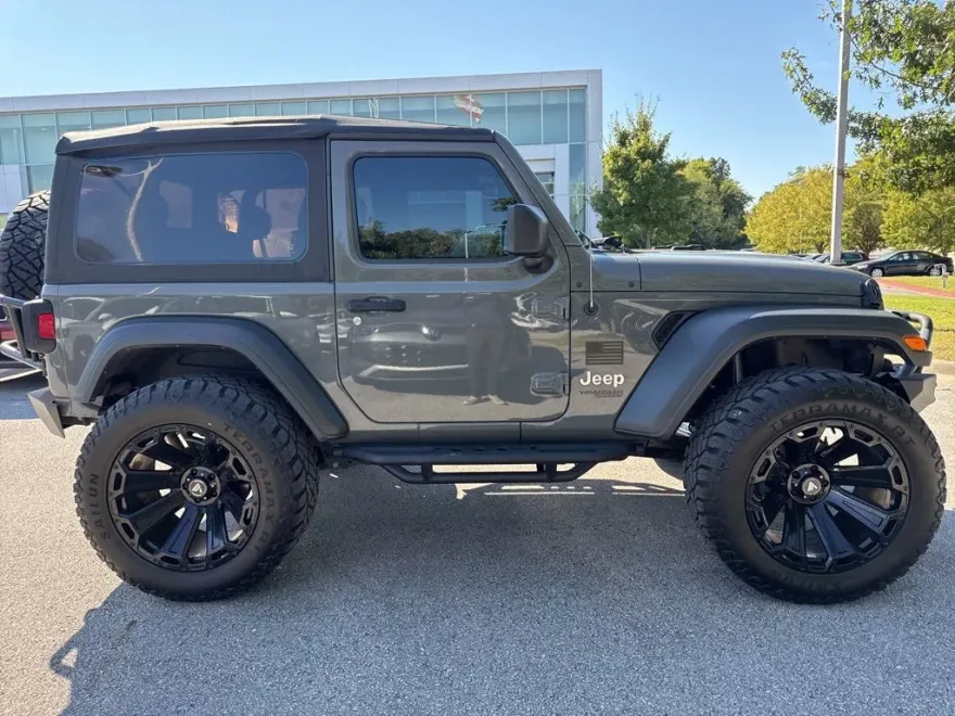 2018 Jeep Wrangler Sport photo 1