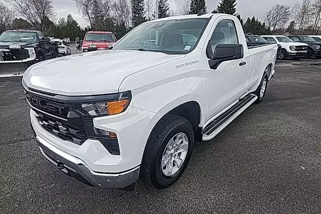 2024 Chevrolet Silverado 1500 photo 1