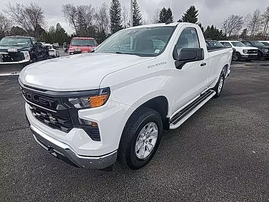 2024 Chevrolet Silverado 1500 photo 1