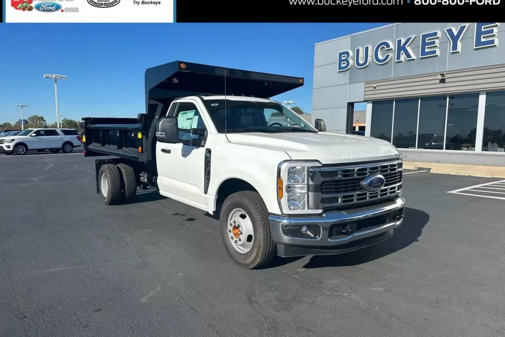 2024 Ford F-350 photo 1