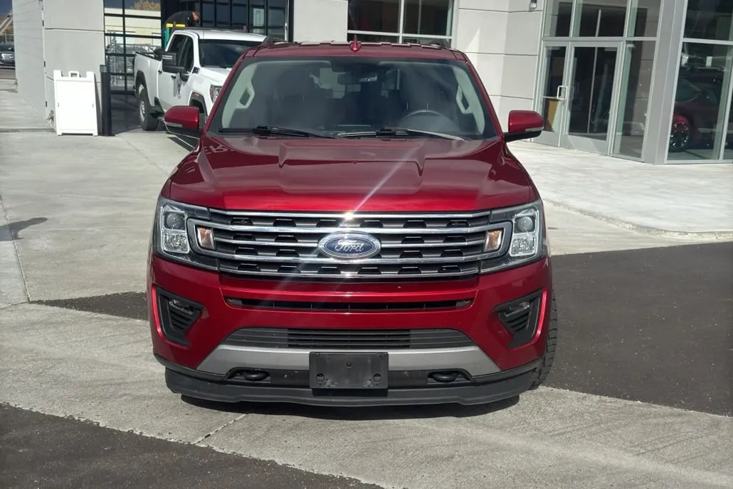 2019 Ford Expedition XLT photo 1