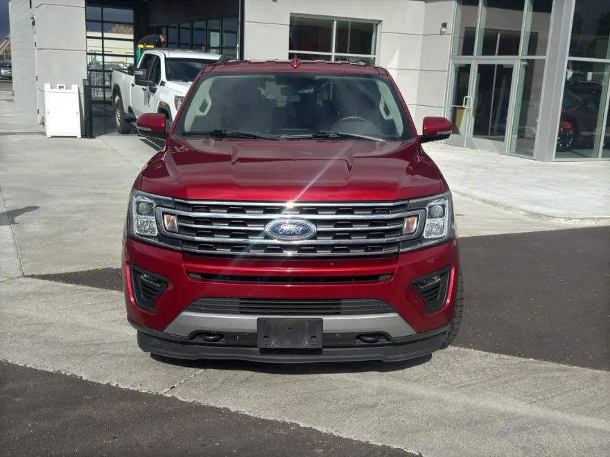 2019 Ford Expedition XLT photo 1