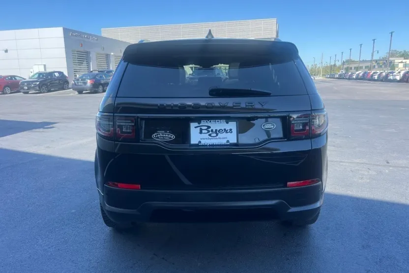 2020 Land Rover Discovery Sport S photo 1