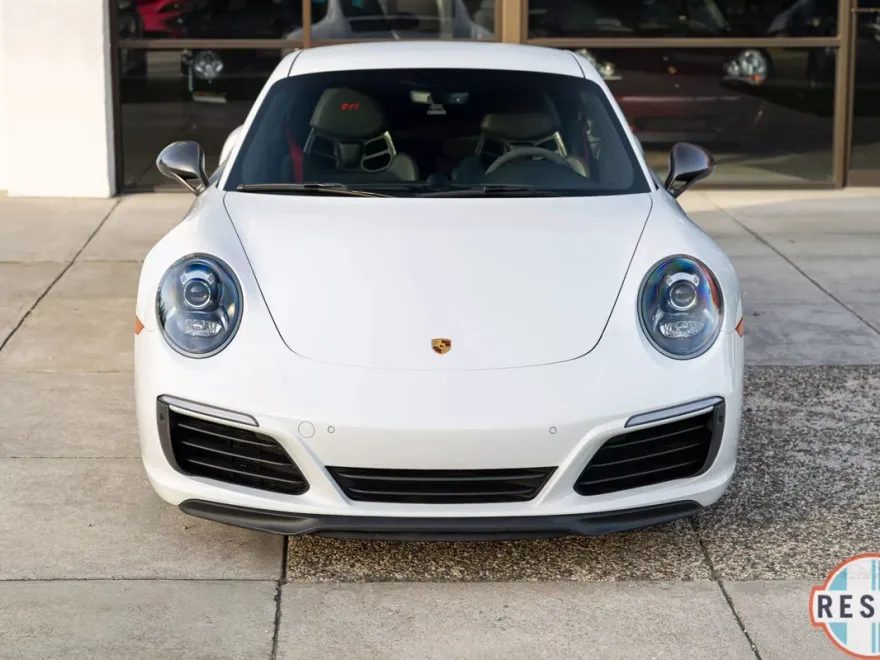 2019 Porsche 911 T photo 2