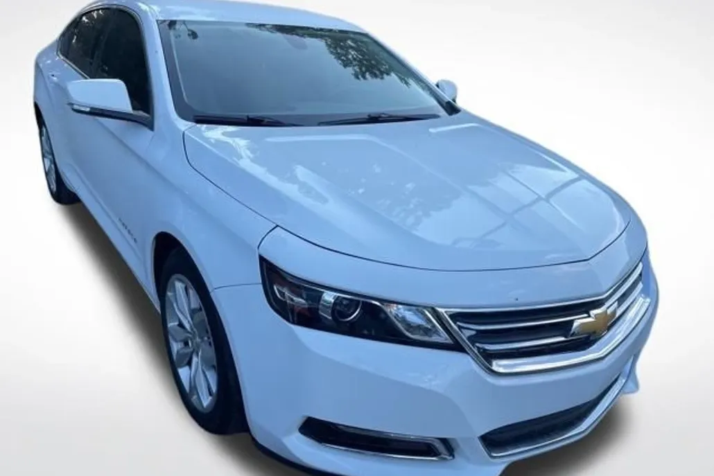 2019 Chevrolet Impala 1LT photo 1