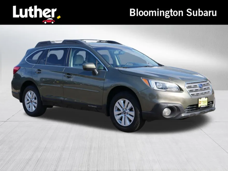 2017 Subaru Outback Premium photo 1
