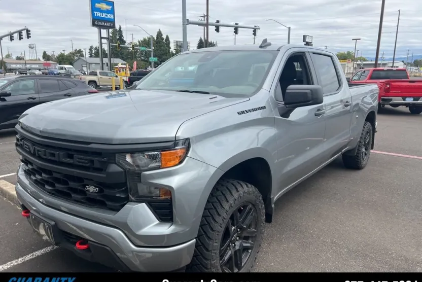 2023 Chevrolet Silverado 1500 Custom photo 1
