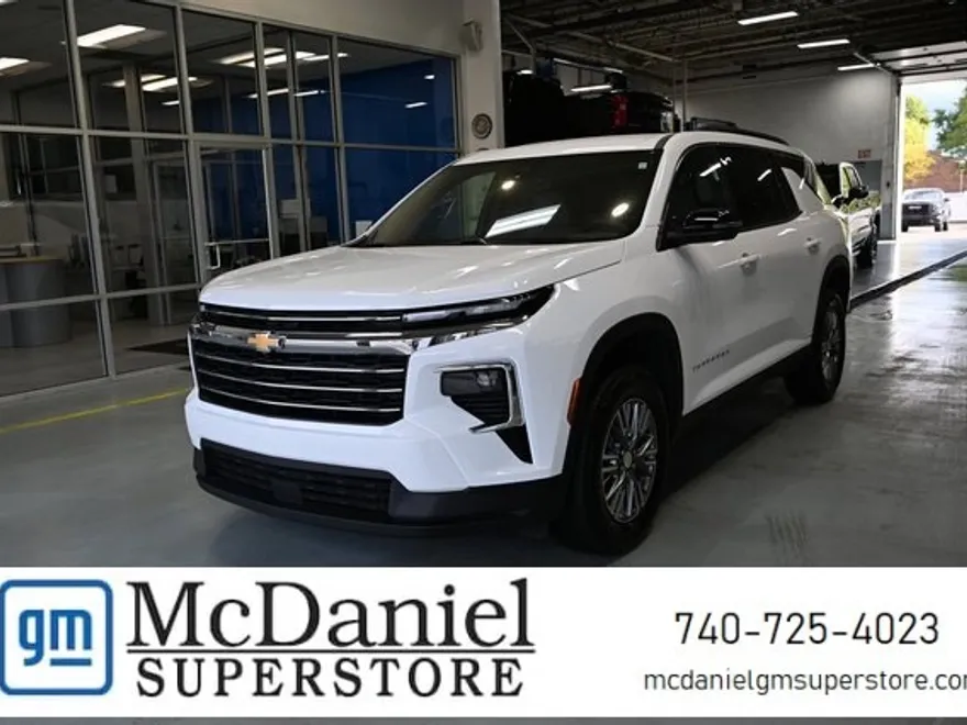 2025 Chevrolet Traverse photo 1