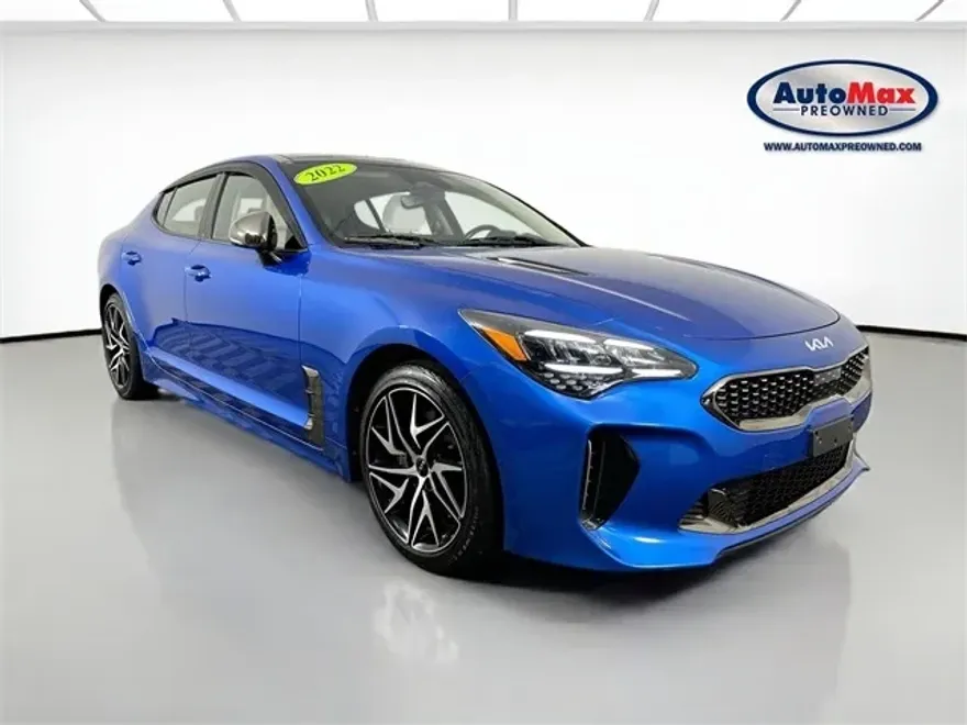 2022 Kia Stinger GT-Line photo 1