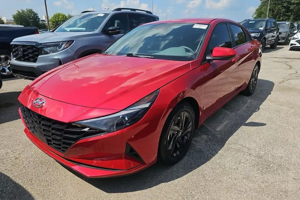 2021 Hyundai Elantra SEL Convenience photo 1