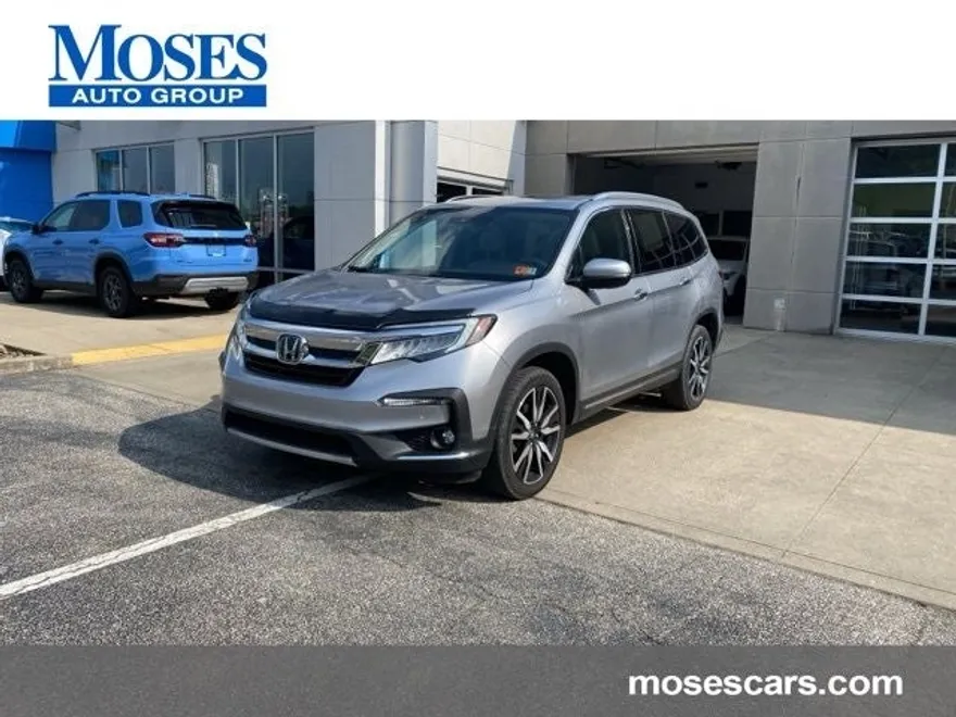 2022 Honda Pilot Touring photo 1