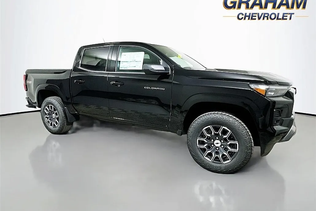 2025 Chevrolet Colorado Z71 photo 1