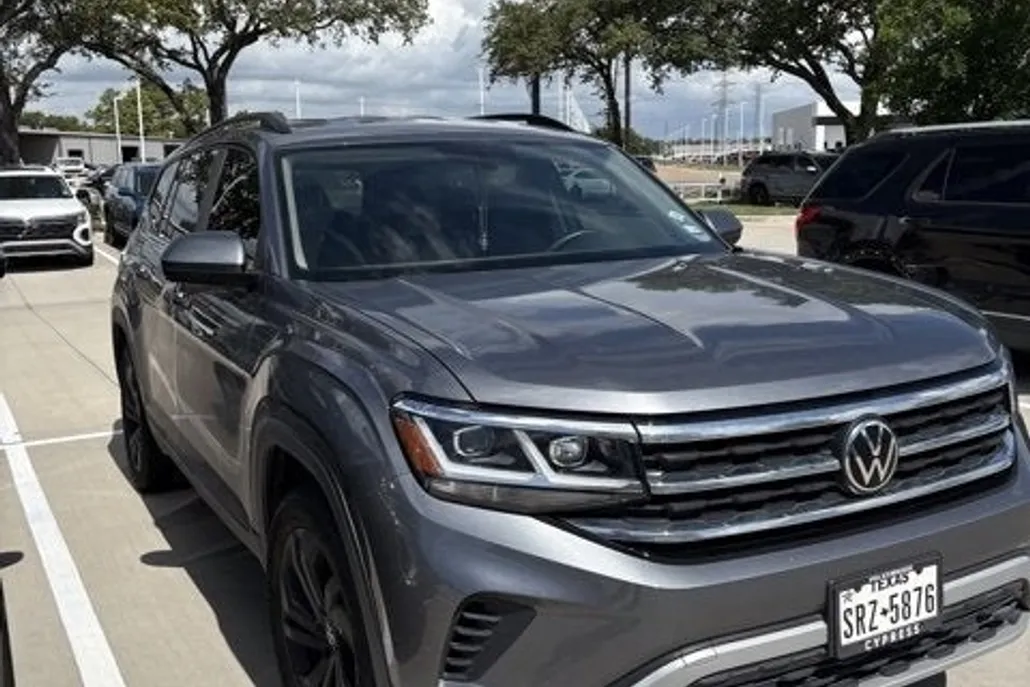 2023 Volkswagen Atlas V6 SE Technology photo 1