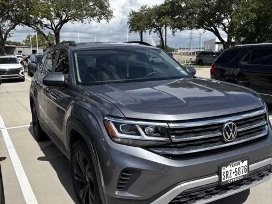 2023 Volkswagen Atlas V6 SE Technology photo 1