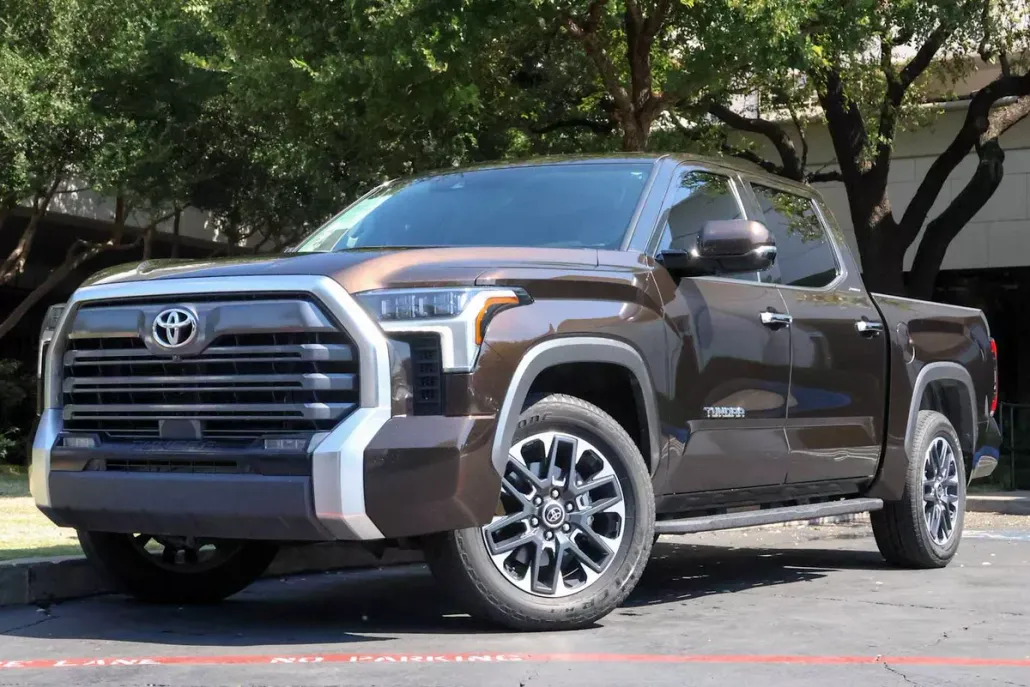 2022 Toyota Tundra Limited photo 1