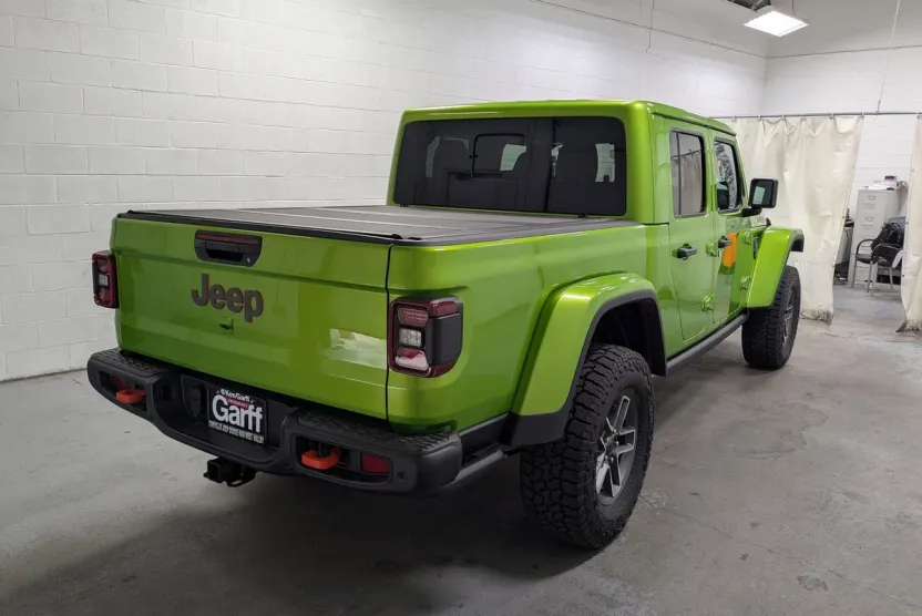 2025 Jeep Gladiator Mojave photo 1