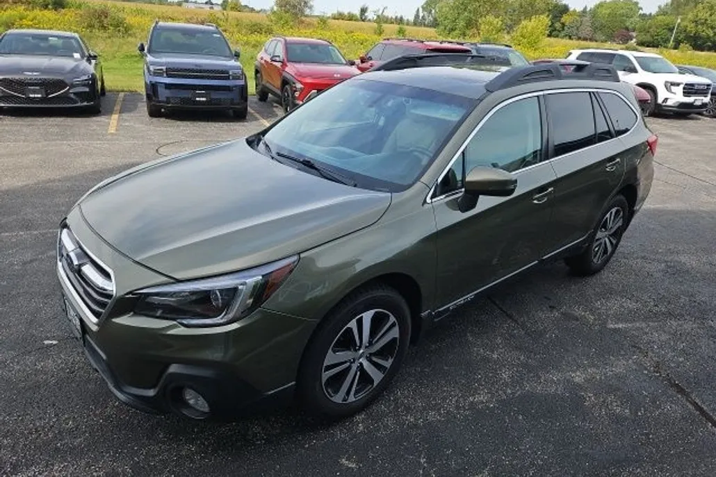 2018 Subaru Outback 2.5i photo 1