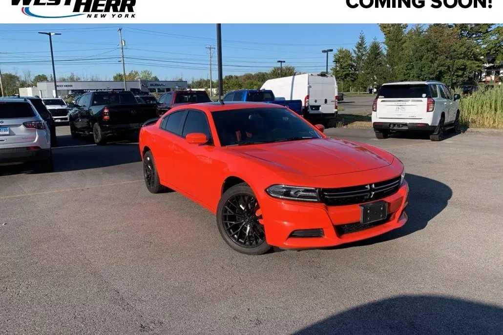 2016 Dodge Charger SE photo 1