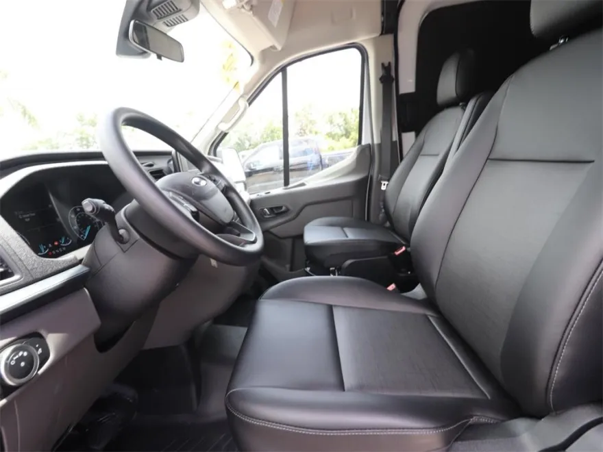 2025 Ford Transit Cargo Van photo 1