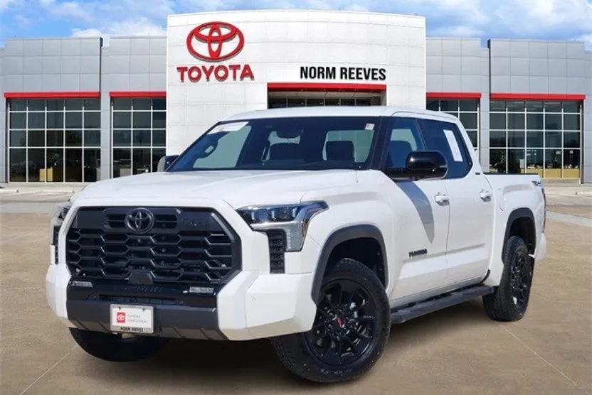 2025 Toyota Tundra Limited photo 1