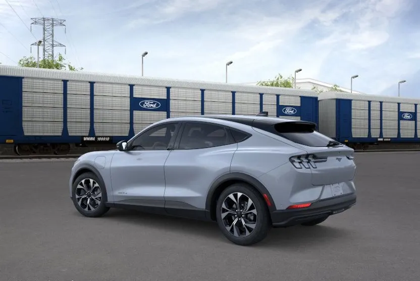 2025 Ford Mustang Mach-E Select photo 1