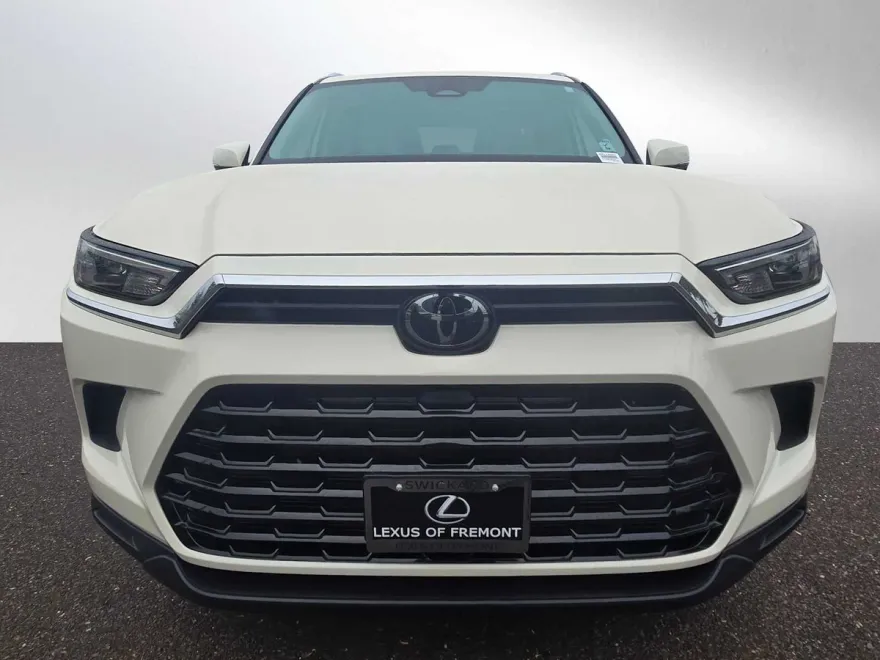 2024 Toyota Grand Highlander Hybrid XLE photo 1