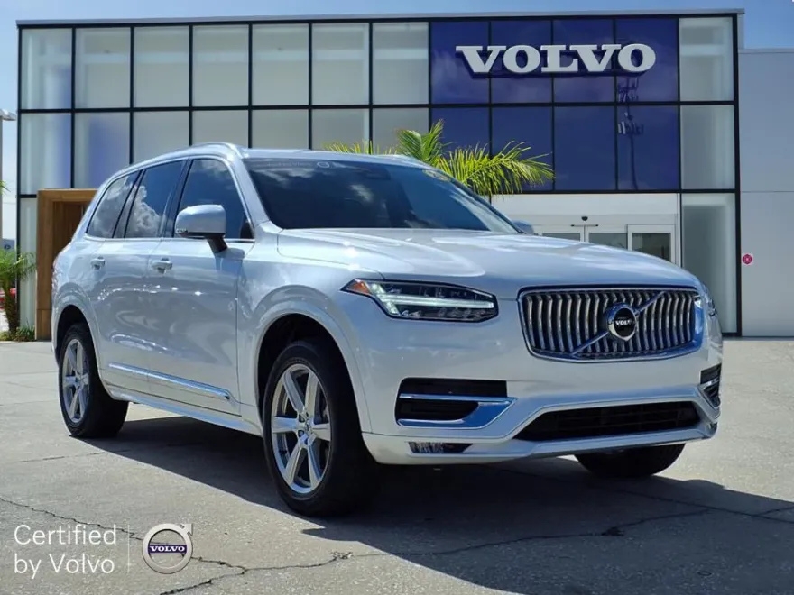 2024 Volvo XC90 B5 Core photo 1