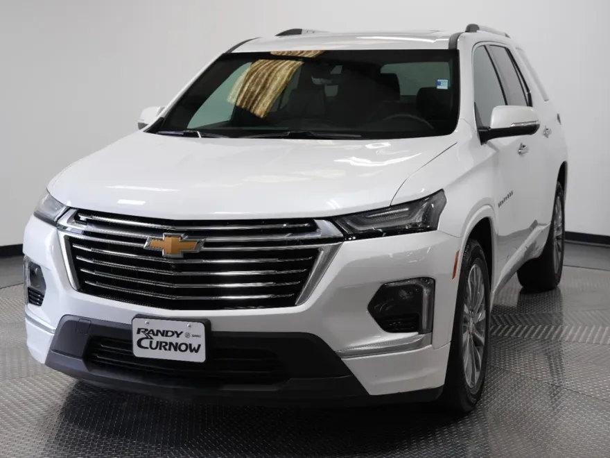 2023 Chevrolet Traverse Premier photo 1