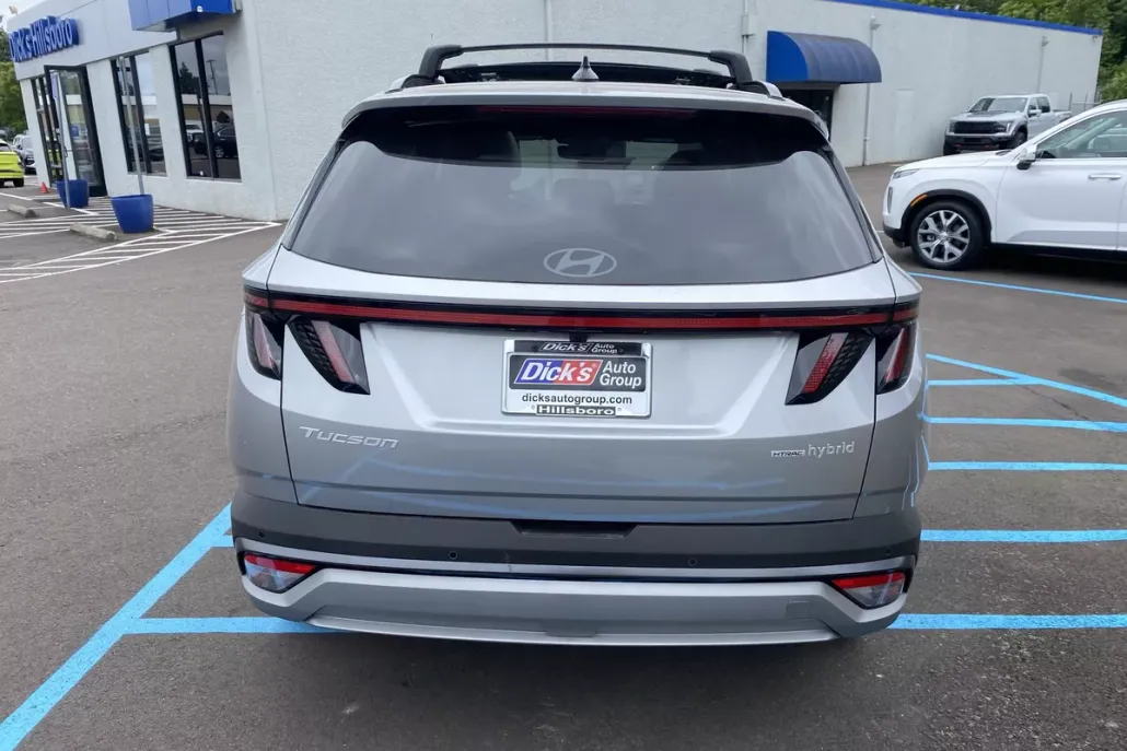 2025 Hyundai Tucson Hybrid Limited photo 1