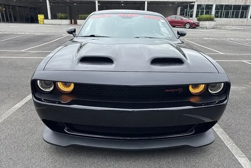 2022 Dodge Challenger SRT8 Hellcat photo 1