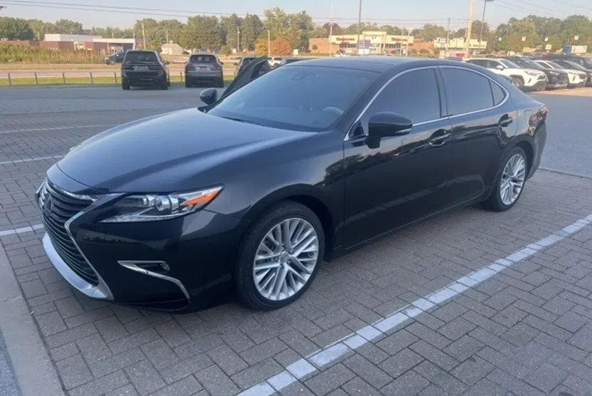 2018 Lexus ES 350 photo 1