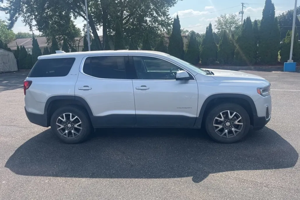 2020 Gmc Acadia SLE photo 1