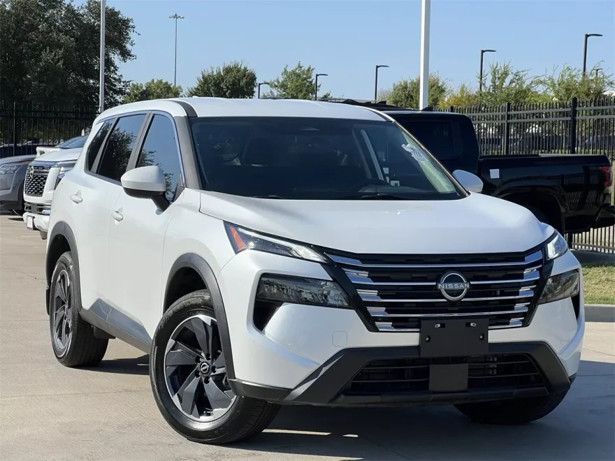 2024 Nissan Rogue SV photo 1