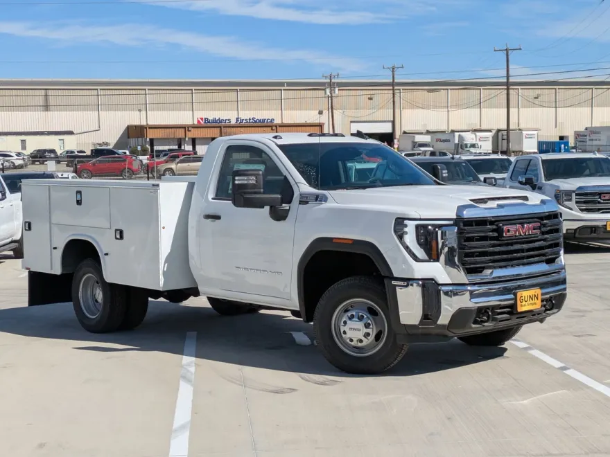 2024 Gmc Sierra 3500 HD Pro photo 1