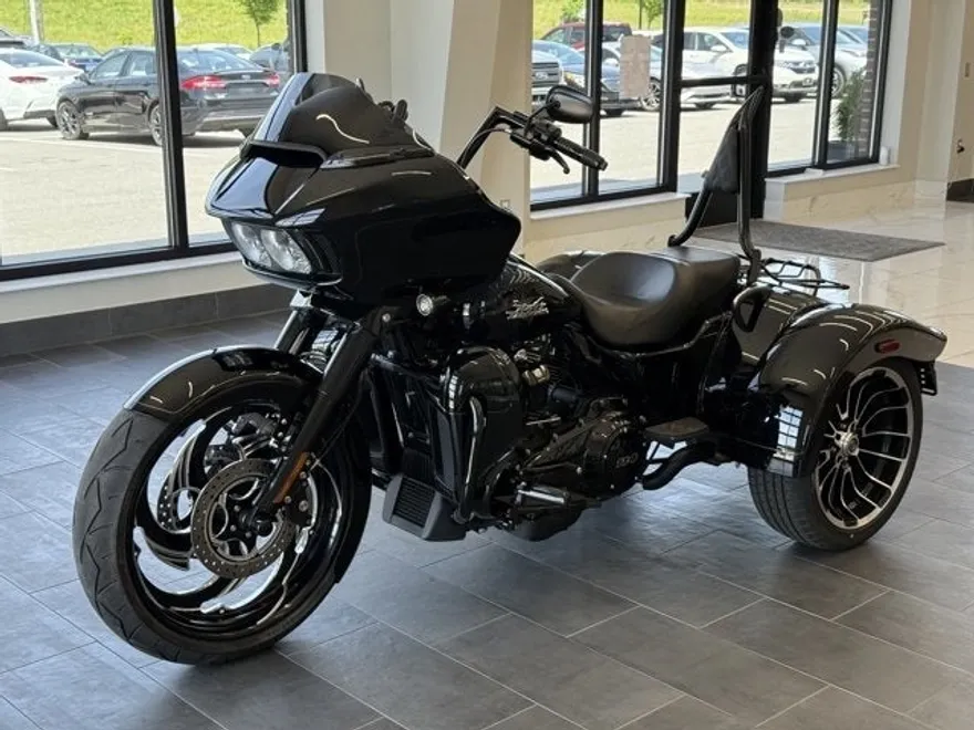 2023 Harley Davidson FLTR / Road Glide 3 photo 1