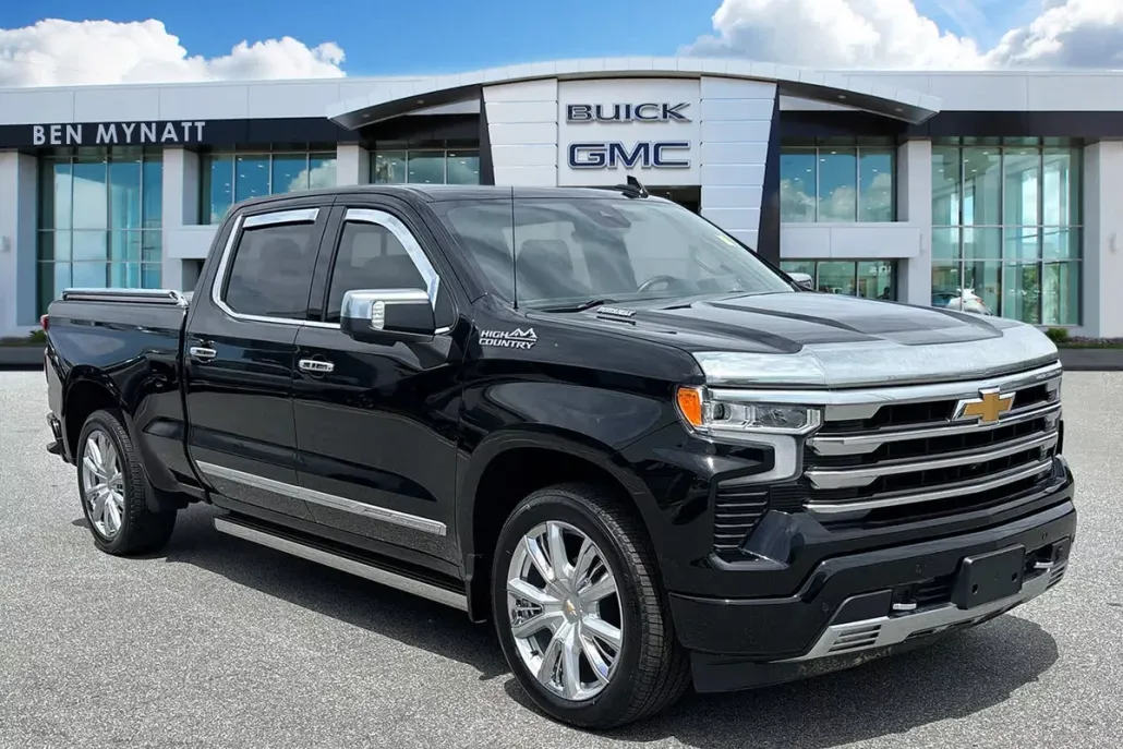 2023 Chevrolet Silverado 1500 High Country photo 1