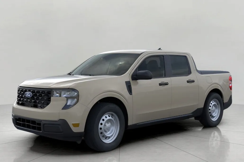 2025 Ford Maverick XL photo 1