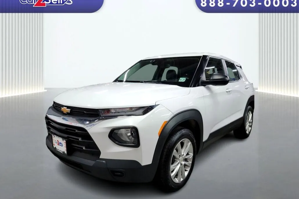 2023 Chevrolet Trailblazer LS photo 1