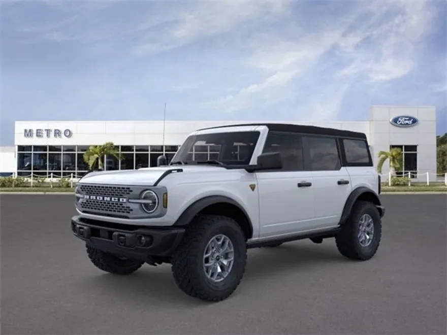 2025 Ford Bronco Badlands photo 1