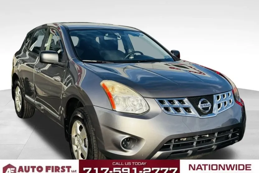 2011 Nissan Rogue S photo 1